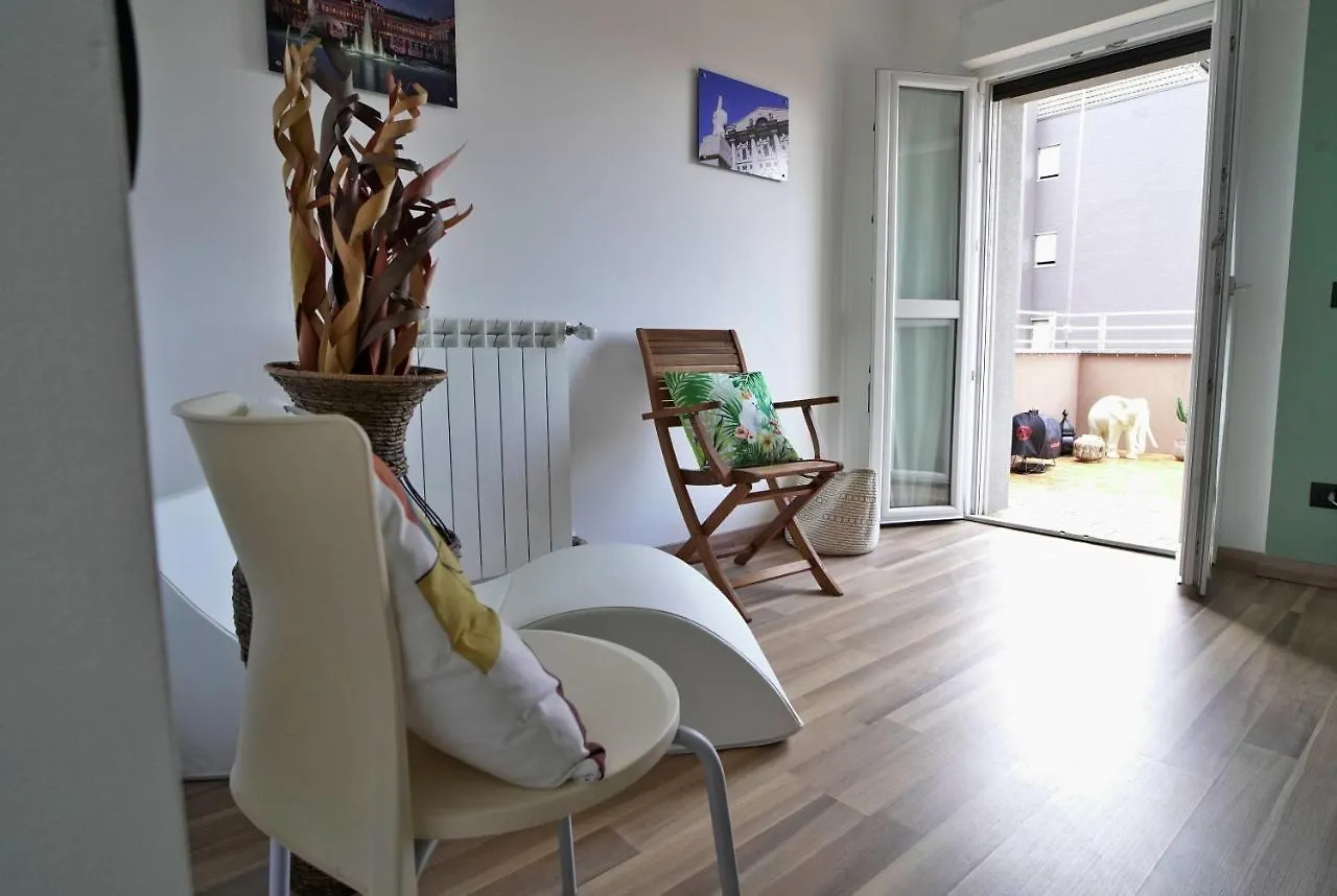 Rentopolis Apartments - Palazzo Candiani Mediolan