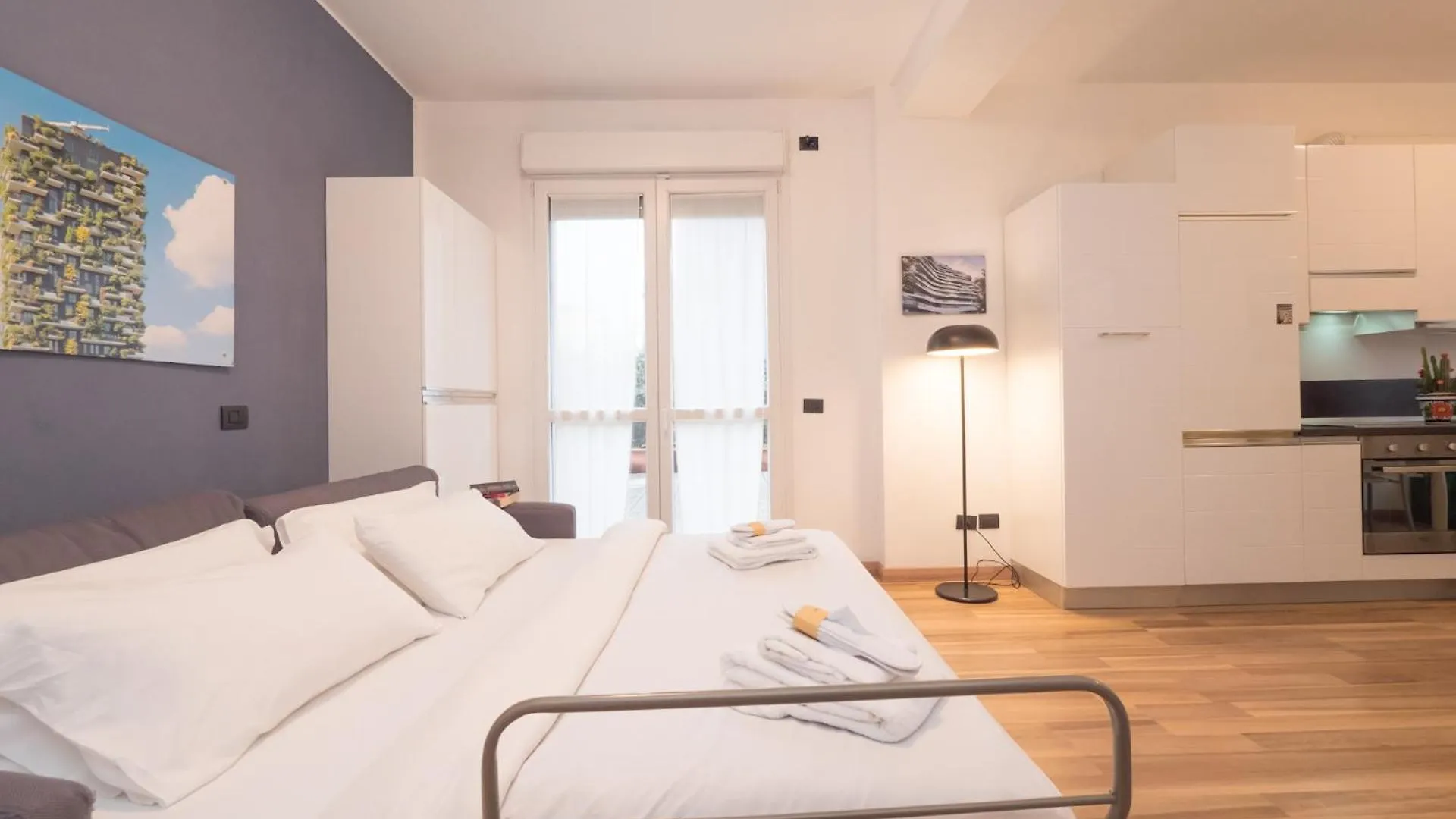 Rentopolis Apartments - Palazzo Candiani Mediolan