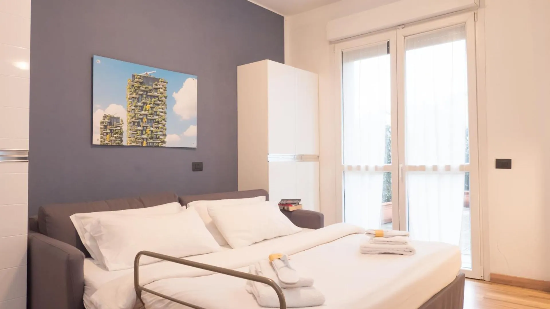 Rentopolis Apartments - Palazzo Candiani Mediolan