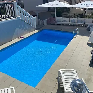 Madzari - Ciovo - Pool , Trogir Chorwacja