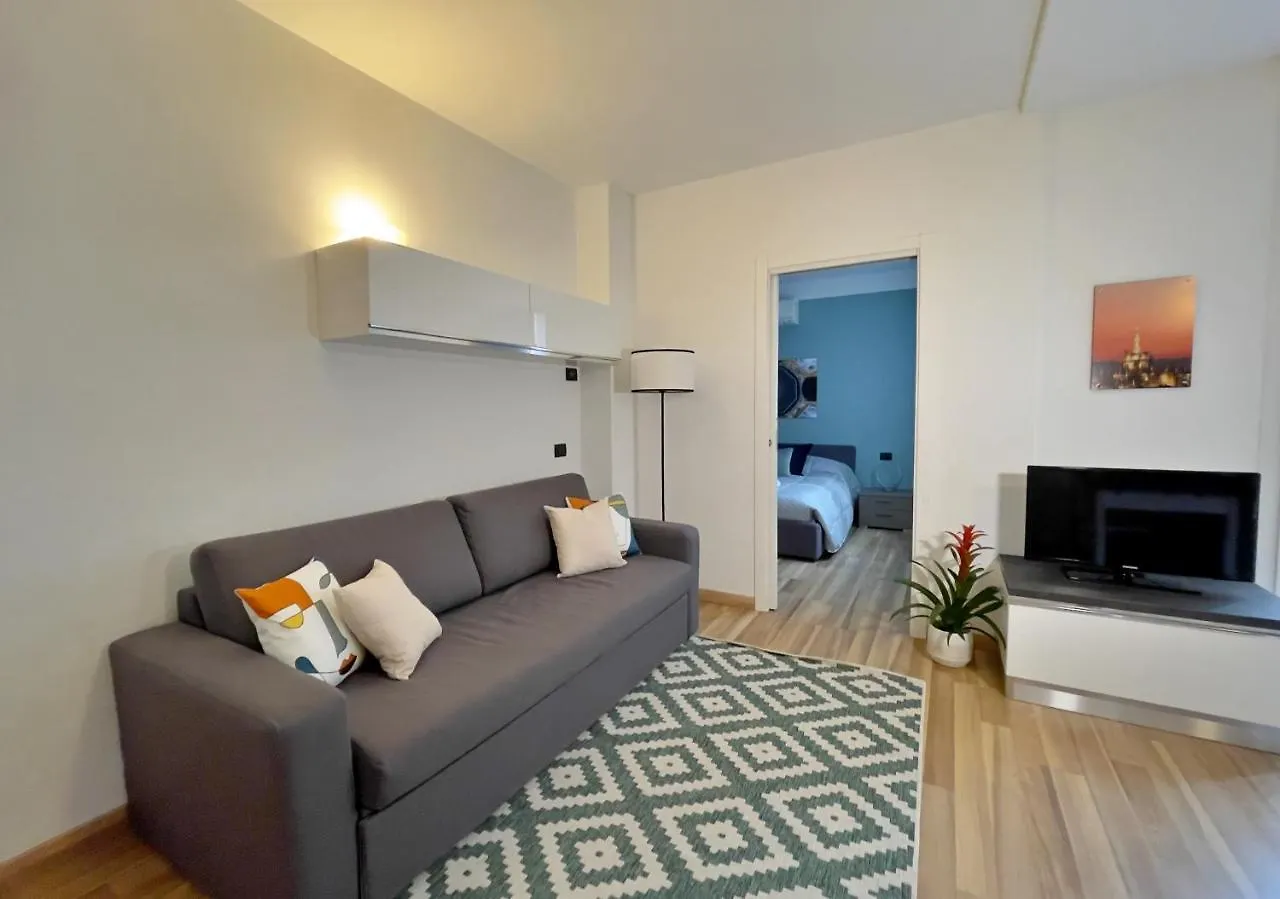 Rentopolis Apartments - Palazzo Candiani Milan