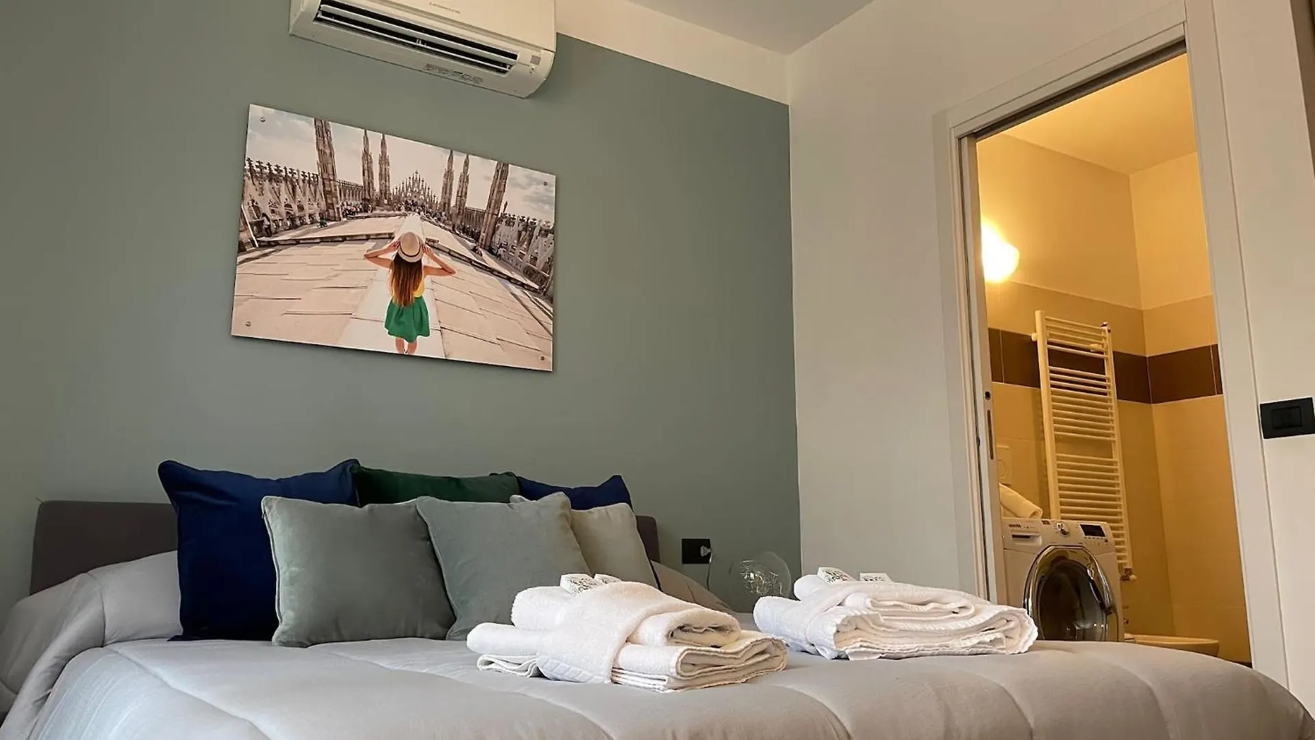 Rentopolis Apartments - Palazzo Candiani Milan